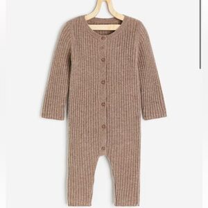 H&M Ribbed Greige Long Sleeve Onesie
